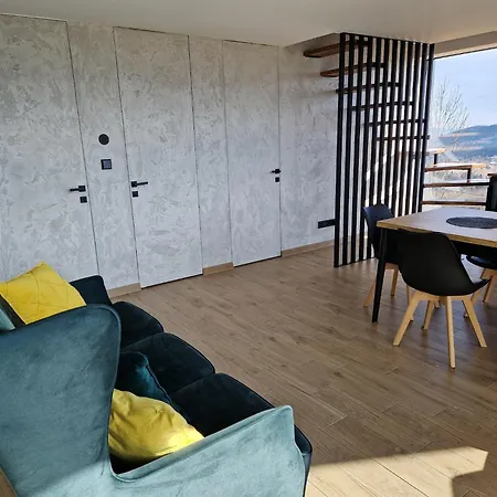 House With A Garden And A View Of The Mountains Holiday home Dejowka
